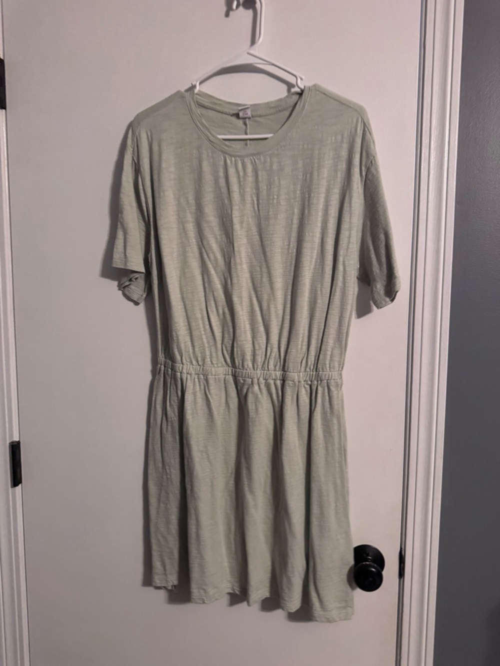 Old Navy Light Sage Green Short Sleeve Elastic Waist Mini Dress